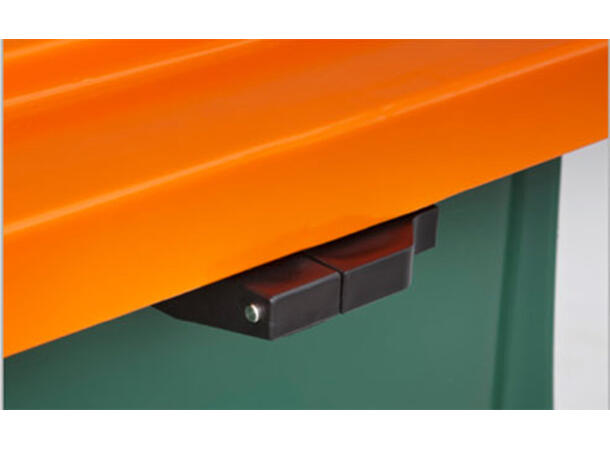 Praktisk beholder for oppbevaring av grus, sand og salt